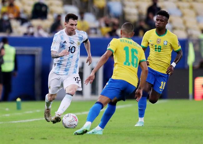 Brazil và nỗi lo sụp đổ thành trì cuối cùng trước Argentina