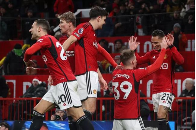 Chấm điểm cầu thủ MU trước Chelsea: Scott McTominay xuất sắc nhất