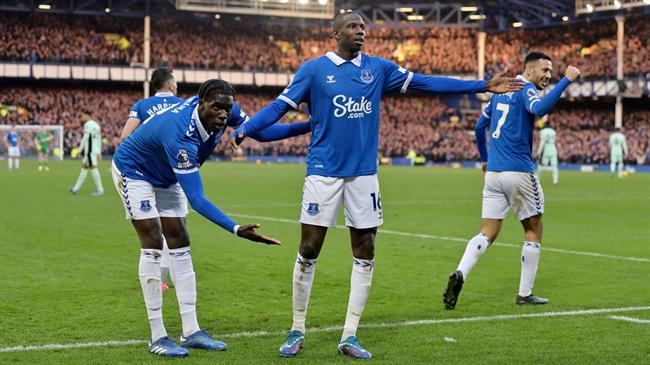 Nhận định Burnley vs Everton (0h30 ngày 1712) Chặn đà hưng phấn của đội khách 2