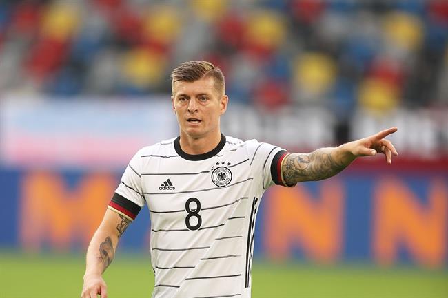 Toni Kroos cân nhắc nghiêm túc việc trở lại khoác áo ĐT Đức