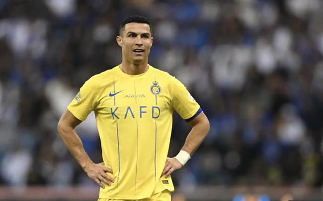 Hành động gây cười của Ronaldo khi không lọt Top 10 cầu thủ hay nhất 2023