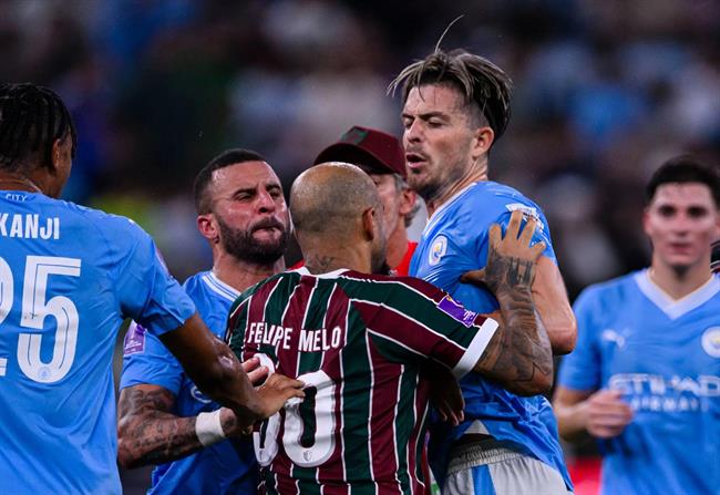 Felipe Melo phân trần sau màn ẩu đả với cầu thủ Man City