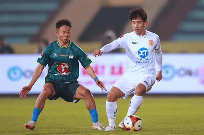 HAGL thông báo gia hạn hợp đồng với tiền vệ Châu Ngọc Quang