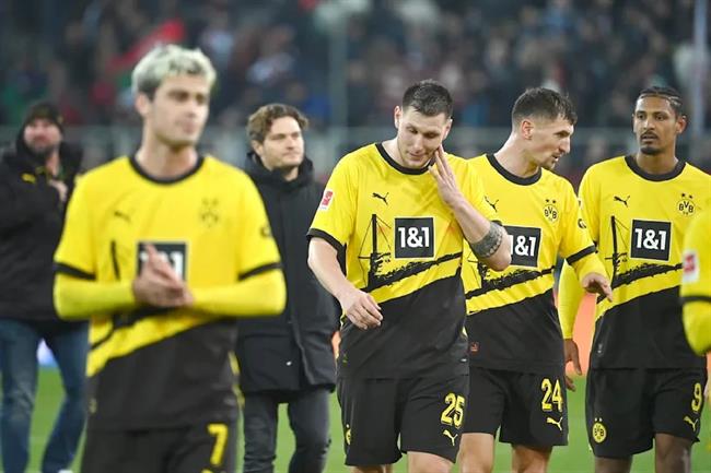 Khủng hoảng ở Dortmund: Vấn đề trước tiên nằm ở vị trí huấn luyện?