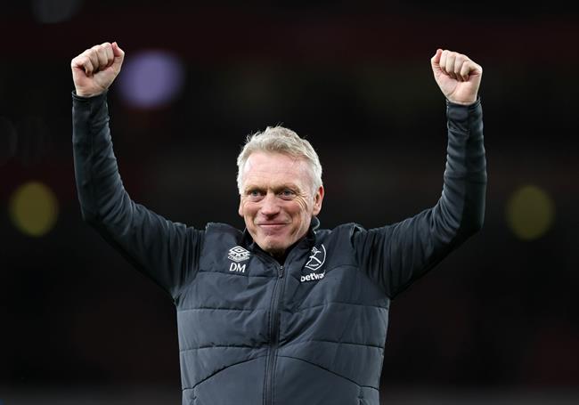 HLV David Moyes hạnh phúc khi vượt qua Arsenal