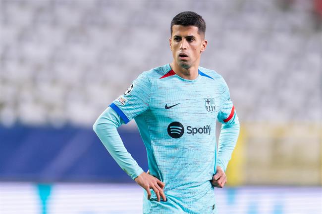 Joao Cancelo ban đầu không nằm trong kế hoạch của Barca 1