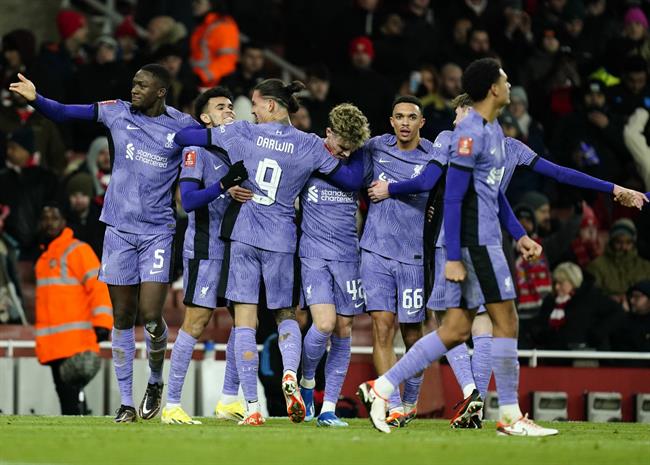 Klopp tự hào khi Liverpool hạ gục Arsenal dù thiếu nhiều trụ cột