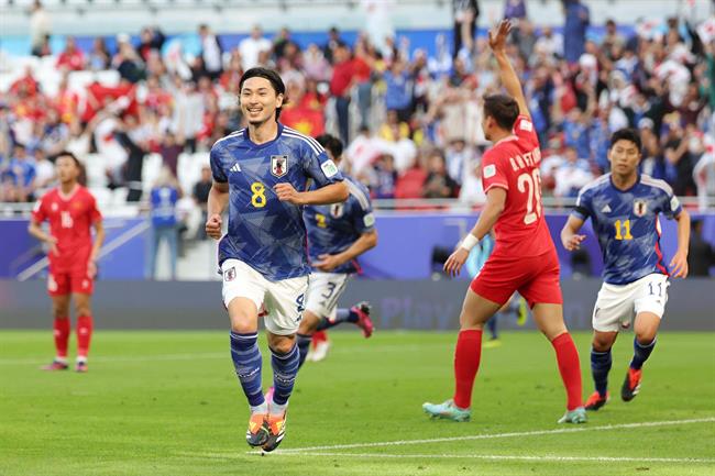 Tuyển Việt Nam để thủng lưới sau pha ra vào không tốt của Nguyễn Filip 