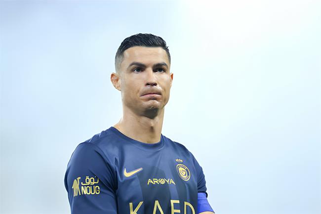 HLV Al Nassr xác nhận Ronaldo lỡ cơ hội đối đầu Messi 1