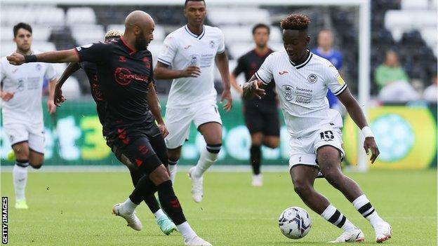 Nhận định Bournemouth vs Swansea (02h45 ngày 261) Vé đi tiếp cho chủ nhà 2 Nhận định Bournemouth vs Swansea (02h45 ngày 261) Vé đi tiếp cho chủ nhà 2