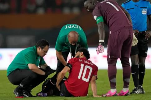 Mohamed Salah báo tin vui cho NHM Liverpool