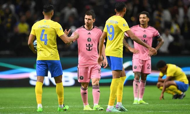 Video: Không cần Ronaldo, Al Nassr vẫn đè bẹp đội bóng của Lionel Messi