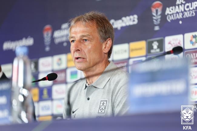 HLV Klinsmann thận trọng trước thềm đấu Jordan ở bán kết Asian Cup 1
