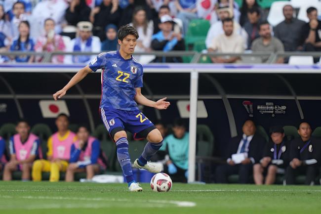 Hậu vệ Arsenal thừa nhận ĐT Nhật Bản đá chưa đủ nhiệt trước Iran