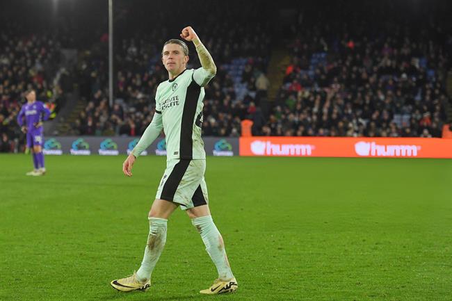 Chelsea ra giá bán cho tiền vệ Conor Gallagher 1