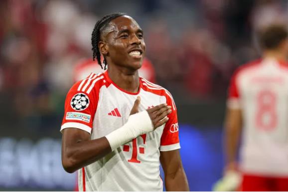 MU muon ky hop dong voi Mathys Tel 