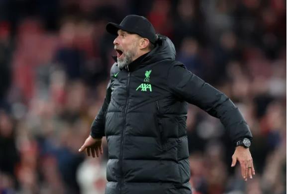 Jurgen Klopp ke ten 4 cau thu Liverpool noi bat truoc Luton