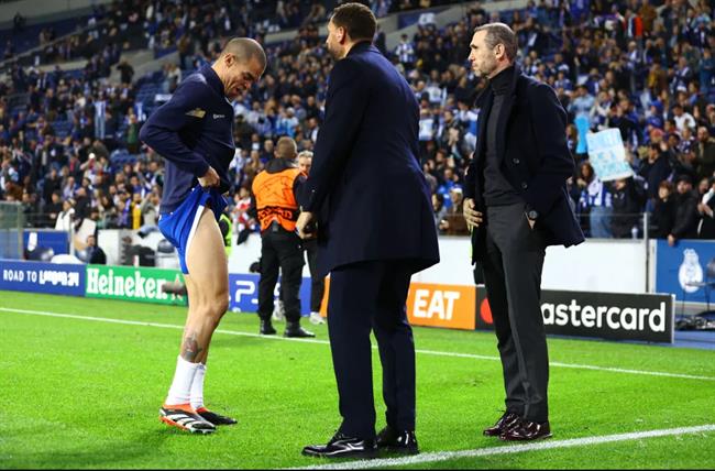 Rio Ferdinand tiet lo cuoc tro chuyen voi Pepe