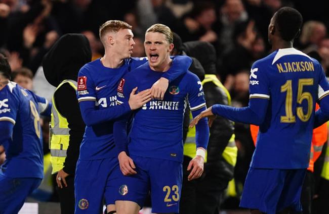 Giải cứu Chelsea, Conor Gallagher phản ứng thế nào?