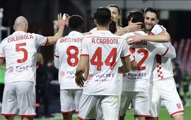 Nhận định Monza vs Roma (00h00 ngày 0303) Đối thủ cứng đầu 1