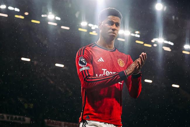 HLV Ten Hag xác nhận giữ chân Rashford