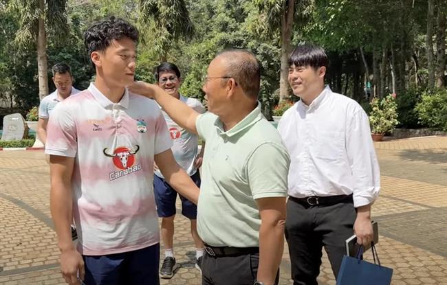 HLV Park Hang Seo hội ngộ bầu Đức tại đại bản doanh HAGL 3 HLV Park Hang Seo hội ngộ bầu Đức tại đại bản doanh HAGL 3