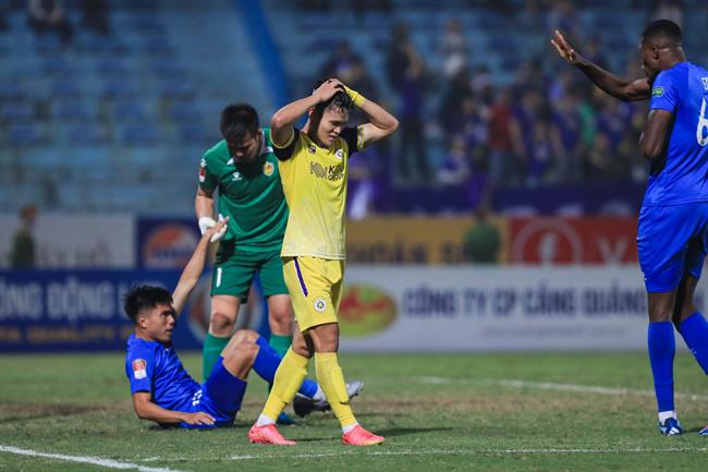 ĐT Việt Nam mất chân sút chủ lực ở hai trận gặp Indonesia tại vòng loại World Cup