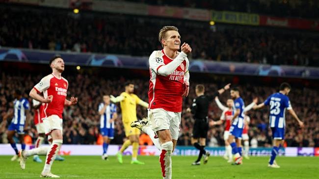 Arsenal giành vé vào tứ kết Champions League mùa này Arsenal gianh ve vao tu ket Champions League mua nay