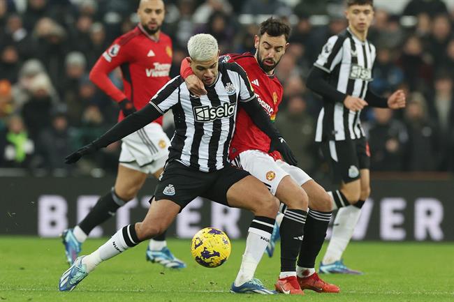 MU dua tien ve Bruno Guimaraes vao tam ngam