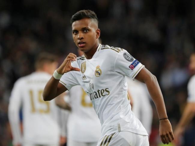 MU duoc cho la quan tam den  Rodrygo