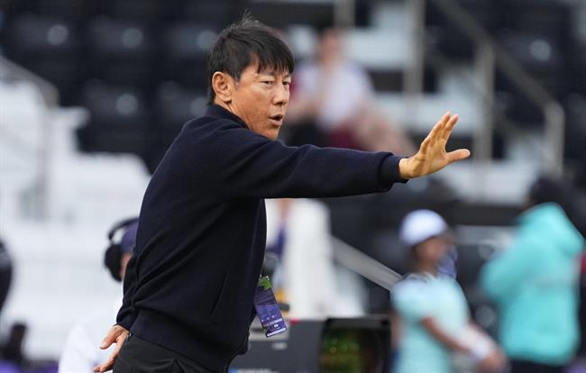 HLV Shin Tae Yong được giao nhiệm vụ giành vé dự Olympic Paris