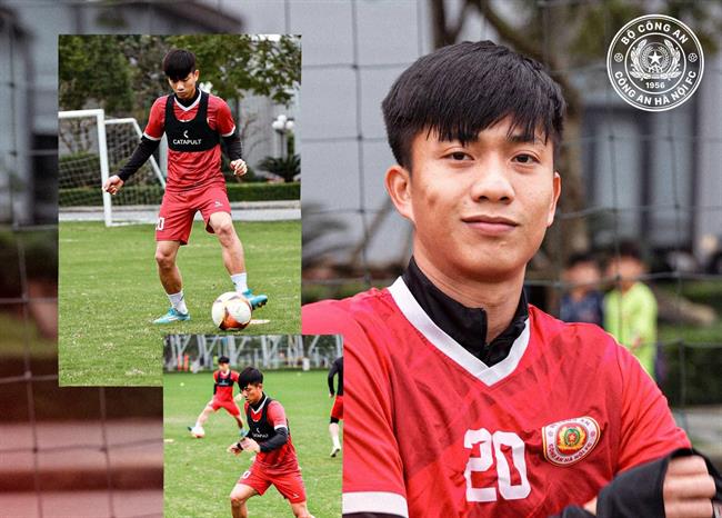 Tiền vệ Phan Văn Đức báo tin cực vui tới người hâm mộ