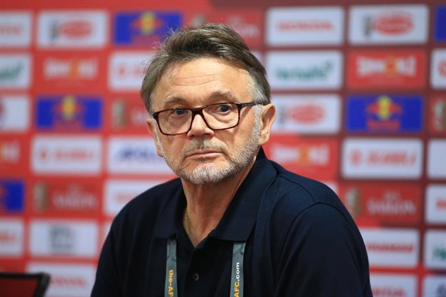 Ê-kíp của ông Troussier cùng nghỉ việc, ĐT U23 Việt Nam sắp có tướng mới ở VCK châu Á