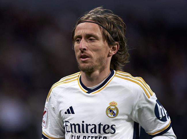 Real Madrid khó xử với Luka Modric