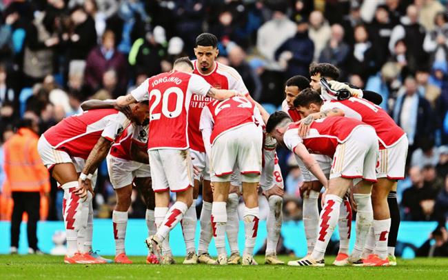 Man City 0-0 Arsenal: Ngày Pháo Thủ khiến đội bóng mạnh nhất thế giới im hơi lặng tiếng