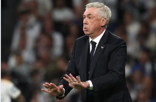 Ancelotti phản pháo sau khi Real Madrid bị gọi là đội bóng kỳ lạ 1