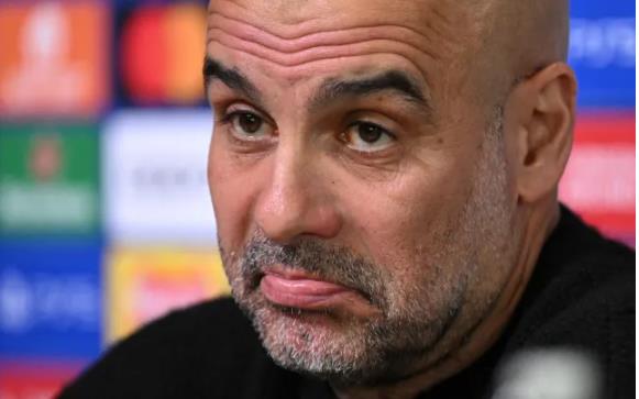 Pep Guardiola nói về cuộc đua với Arsenal và Liverpool? Pep Guardiola noi ve cuoc dua voi Arsenal va Liverpool?