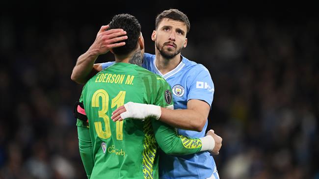 Sao Man City quyết thắng Aston Villa để tiến gần suất dự Champions League