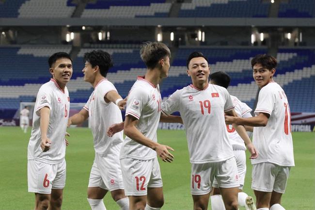 VIDEO: Bùi Vĩ Hào ghi bàn thắng thứ hai cho U23 Việt Nam