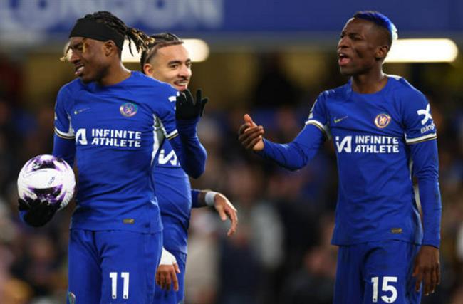 Jackson tranh gianh quyen da 11m voi cac dong doi