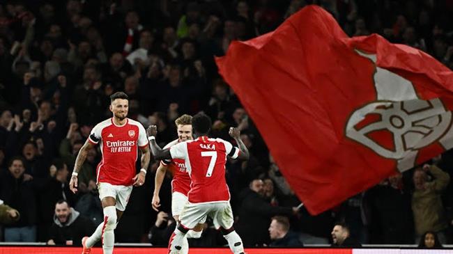 Arsenal danh bai Chelsea voi ty so 5-0 tren san nha