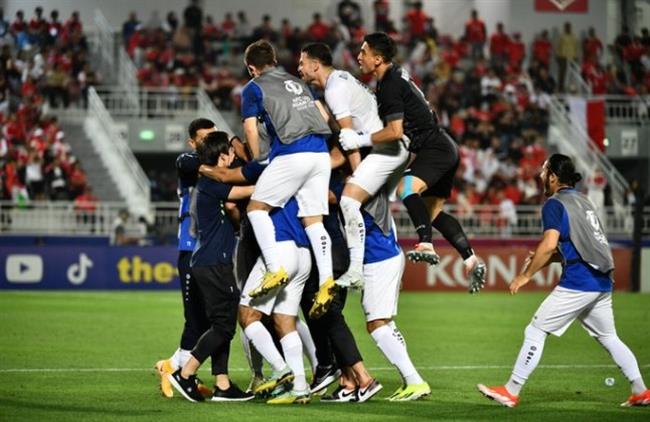 Cầu thủ Indonesia đá phản lưới nhà, dâng chiến thắng cho U23 Uzbekistan