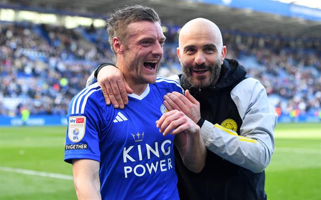 Leicester City thăng hạng: "Cỗ máy" của Enzo Maresca và trái tim của Jamie Vardy