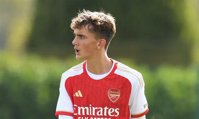 Mikel Arteta mời cầu thủ 14 tuổi tập luyện cùng đội một Arsenal 