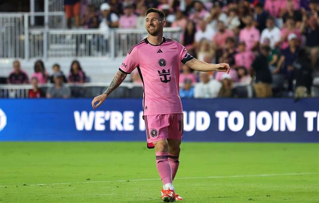 David Beckham không coi bản thân là sếp của Messi 1