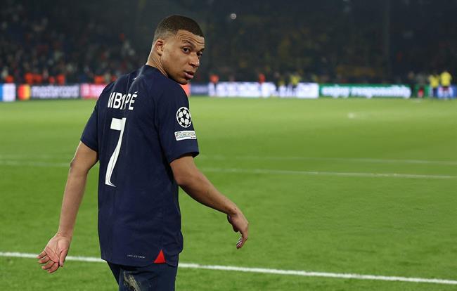 Kylian Mbappe bị chỉ trích là kẻ phản bội PSG 1