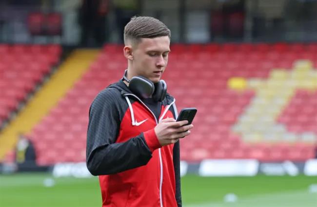 MU quan tam Chris Rigg cua Sunderland