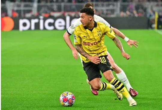 Sancho dang choi tot o Dortmund theo dang cho muon tu MU