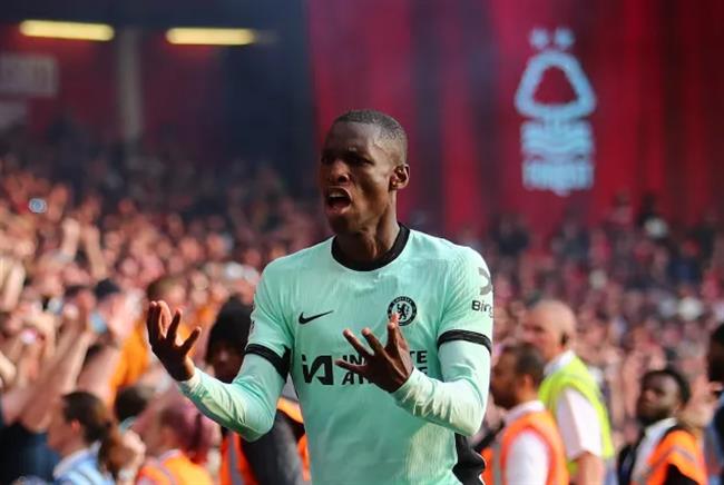 Chelsea duoc khuyen mua them tien dao canh tranh voi Nicolas Jckson