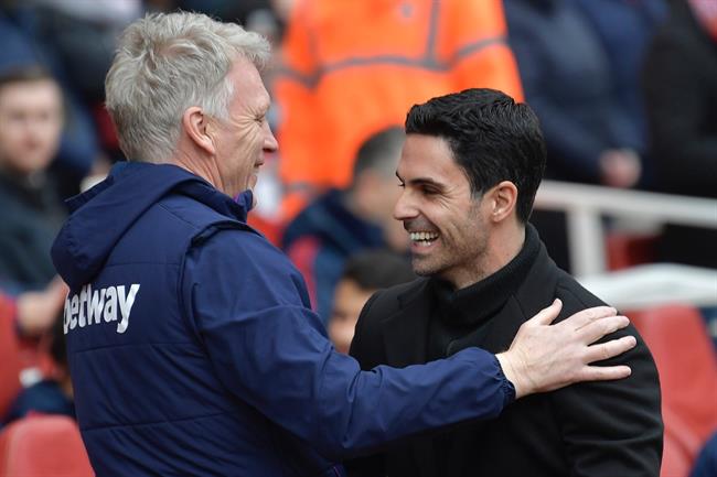Để vô địch Premier League, Arteta cần phải cậy nhờ thầy Moyes